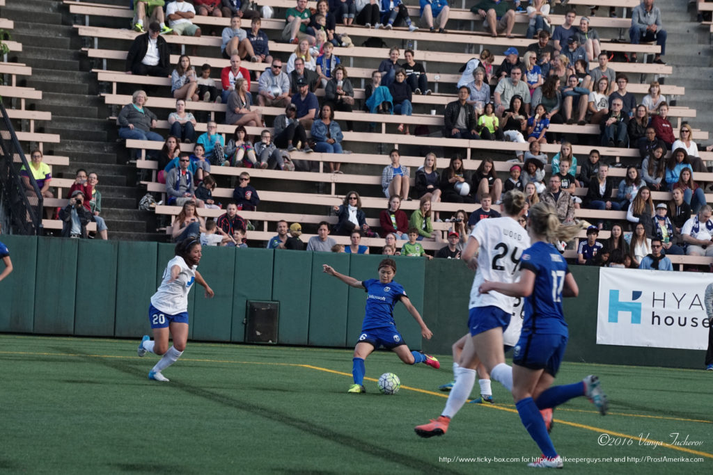 Nahomi 'Naho' Kawasumi scores her second of the night.